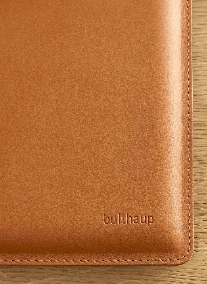 csm_bulthaup_b_Solitaire-Sitzschale-9-portrait_e06a41ee57